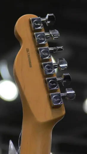 Fender - Professional II Telecaster Olympic White 2